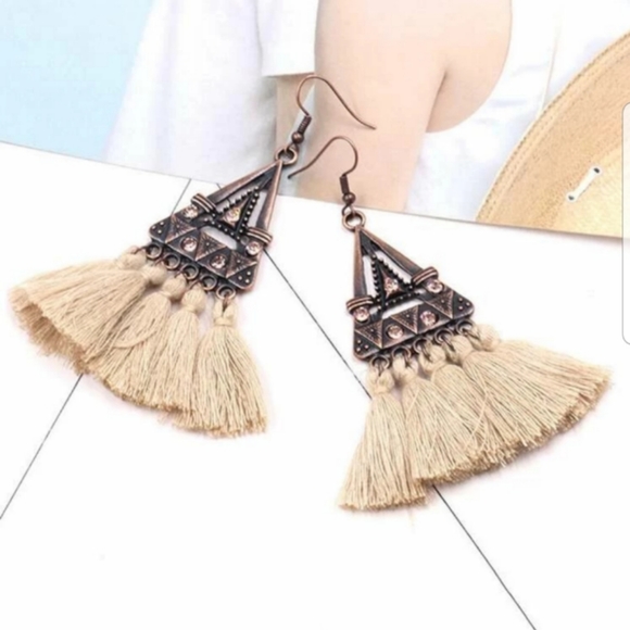 Boho Triangle Shaped Tassel Drop Earrings - Picture 3 of 4